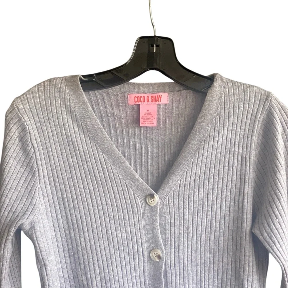 ⭐️CLEARANCE Coco & Shay Gray Ribbed Button Down Knit Cardigan Sweater. Medium.